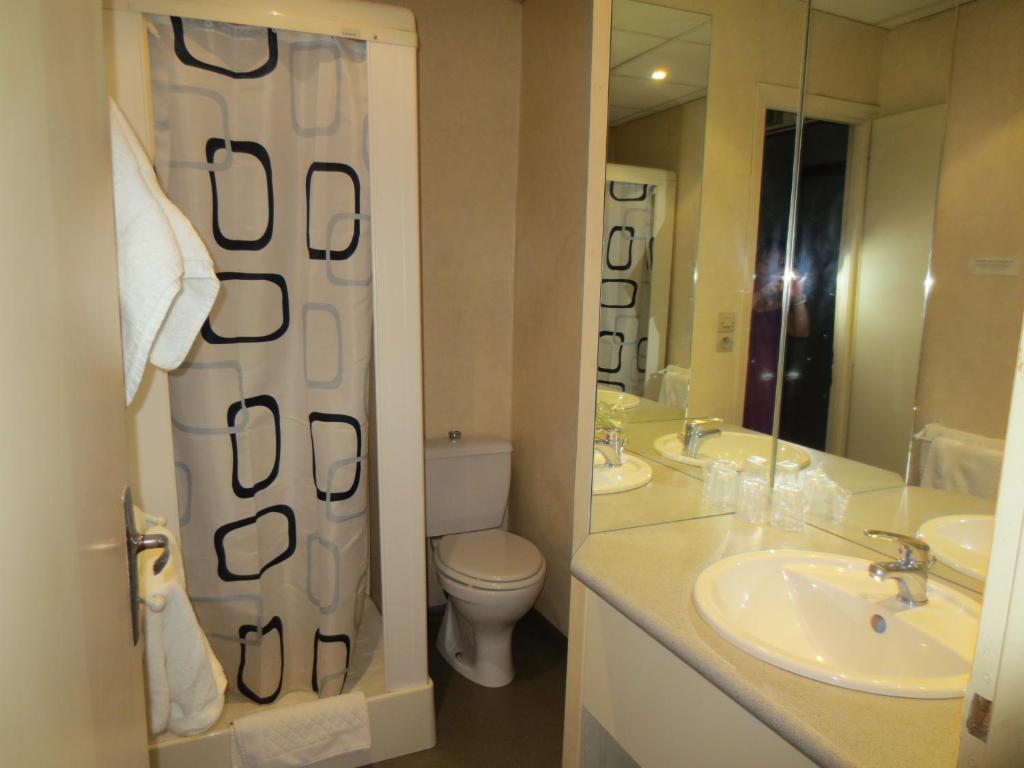 Hotellerie Du Centre Salies-du-Salat ภายนอก รูปภาพ