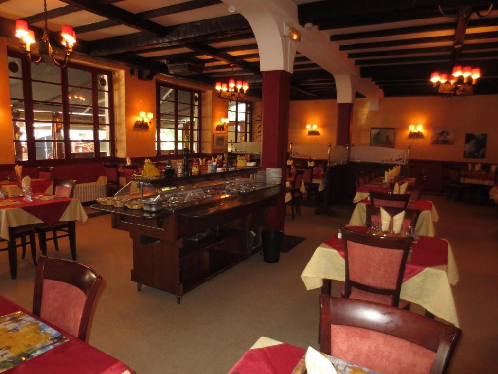 Hotellerie Du Centre Salies-du-Salat ภายนอก รูปภาพ