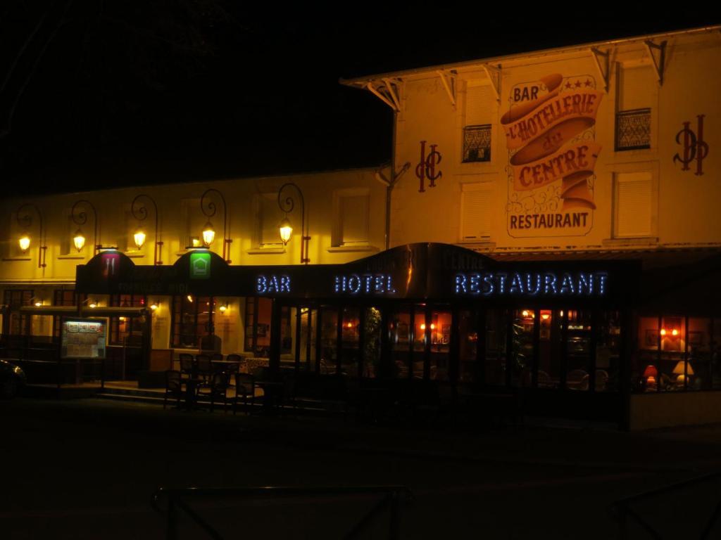 Hotellerie Du Centre Salies-du-Salat ภายนอก รูปภาพ